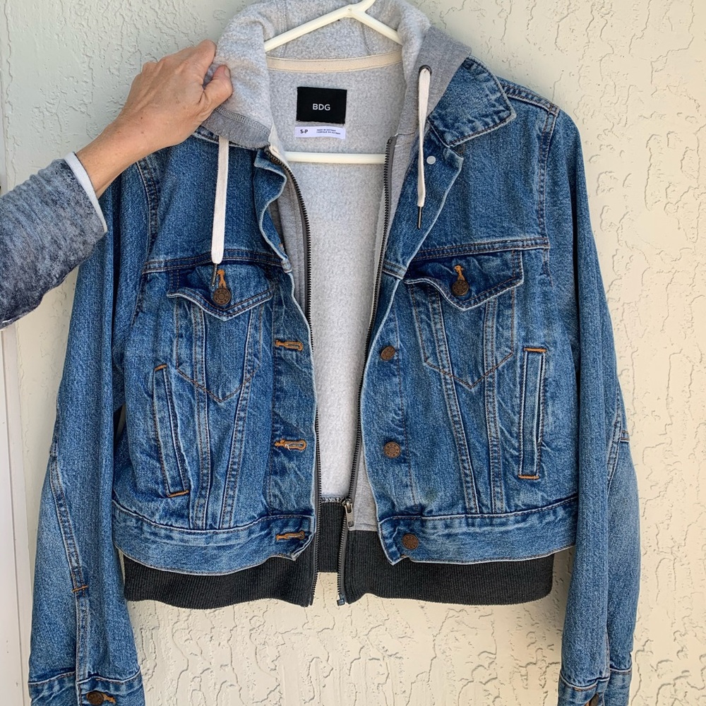 Urban Outfitters BDG Denim Jacket w/Hoodie Size S